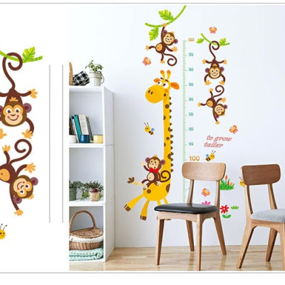 Decal dán tường thước đo chiều cao Hươu cao cổ 5 AmyShop (145 x 84 cm)