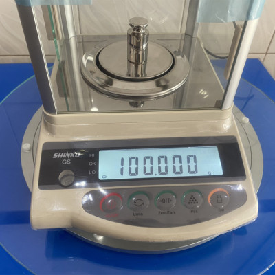 Cân Kỹ Thuật 3 Số Lẻ Shinko GS