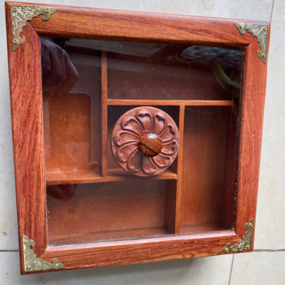 Khay Đựng Mứt Tết Bánh Kẹo  Vuông 5 Ngăn Gỗ Gõ Tự Nhiên-DAICAT - Hình lục giác Chữ Phúc Lộc Thọ