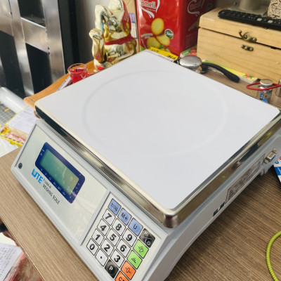 CÂN ĐIỆN TỬ UTE-N 15KG  Model: UWA-N 15kg x 0.5g