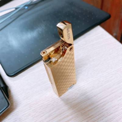 Vỏ Hột Quẹt Bật Lửa Xăng Đá NO:026 Thiết Kế Đẹp Độc Lạ Hoa Văn Caro Sang Trọng Cao Cấp