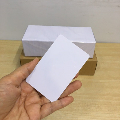 Hộp 250 thẻ nhựa trắng  PVC ( in nhiệt)