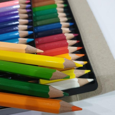 Bộ Bút Chì Màu Nước Renaissance 36 Màu