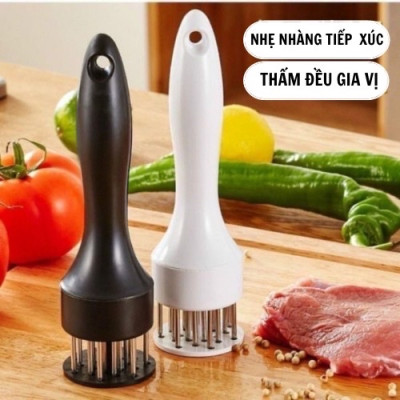 Dụng cụ châm  bì châm  thịt ,  dần  thịt mềm giúp thịt ngấm gia vị nhanh và ngon hơn ,dùng chế biến lợn quay , da giòn ,thịt nướng , thịt rán 