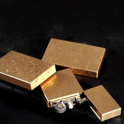 Vỏ Hột Quẹt Bật Lửa Xăng Đá Z536 Thiết Kế Sang Trọng Cổ Điển Dùng Xăng Bấc Đá