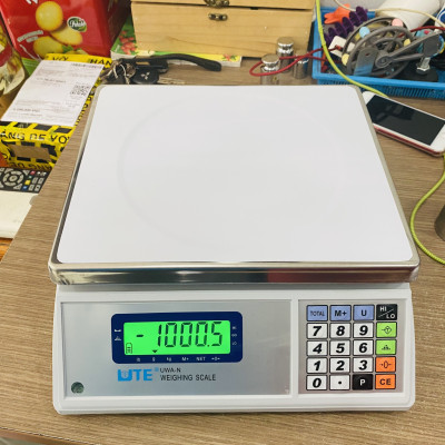 CÂN ĐIỆN TỬ UTE-N 15KG  Model: UWA-N 15kg x 0.5g