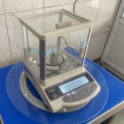 Cân Kỹ Thuật 3 Số Lẻ Shinko GS