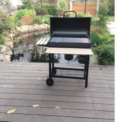 Bếp Nướng Than Hoa Nắp Đậy Có Tay Đẩy BBQ05 Đen Sang Trọng