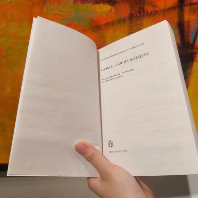 Sách - One Hundred Years Of Solitude by Gabriel García Márquez - Classics/ Fiction in English