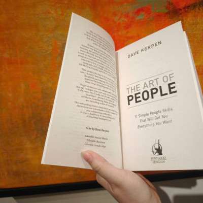 Sách - The Art of People by Dave Kerpen - The 11 Simple People Skills That Will Get You Everything You Want/Business