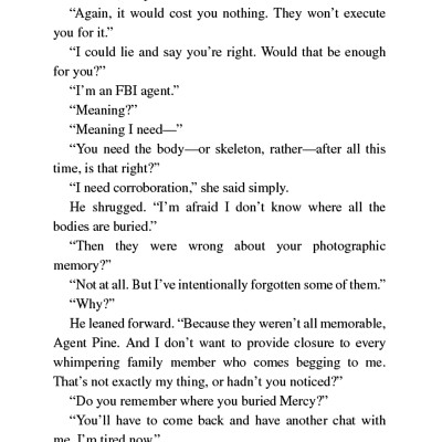 A Minute To Midnight (An Atlee Pine Thriller, 2)