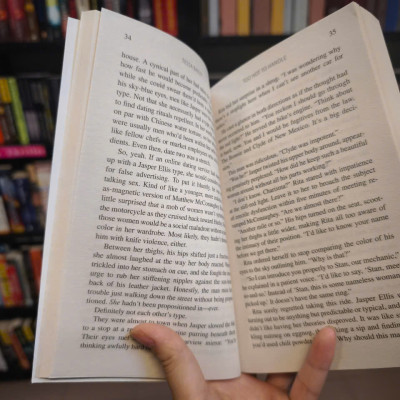 Sách - Too Hot To Handle by Tessa Bailey - English book