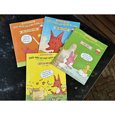 [Truyện tranh song ngữ, in màu toàn bộ] Combo 4 cuốn TÌNH BẠN DIỆU KỲ - PHÁT TRIỂN EQ - CHIẾC BÚA MẤT TÍCH - NGỦ LANG - LÊN LÊN XUỐNG XUỐNG - CHIẾC BÁNH SÔ-CÔ-LA - Sergio Ruzzier - Thúy Loan - Hà Giang Books - NXB Văn Học.