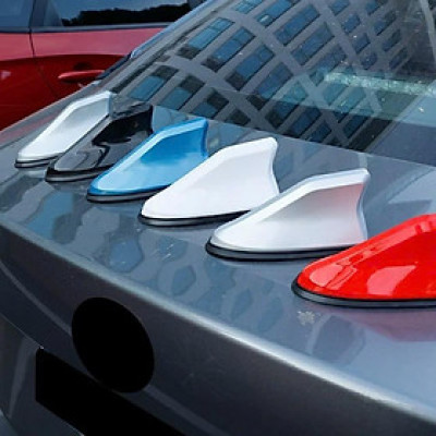 Ăng Ten Vây Cá Mập Fast car Khuếch Đại Tín Hiệu 7 Màu Trang Trí Xe Hơi