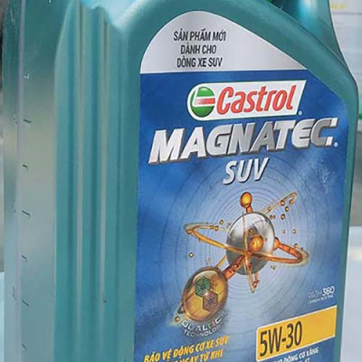 Dầu nhớt xe ô tô Castrol Magnatec SUV 5L (Dầu nhớt chuyên dụng cho xe SUV)