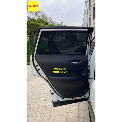 RÈM CHE NẮNG NAM CHÂM CHO XE TOYOTA CROSS.