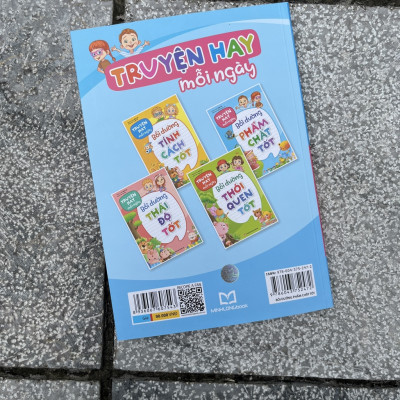 Sách - Truyện Hay Mỗi Ngày - Chủ đề Bồi Dưỡng Phẩm Chất Tốt (ML)