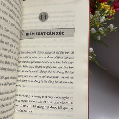 NÓI SAO CHO KHÁNH HÀNH THÍCH-  BÁN SAO CHO KHÁCH HÀNG MUA – Jeb Blount – Trương Tuấn dịch - 1980 books  - NXB ĐH Kinh Tế Quốc Dân