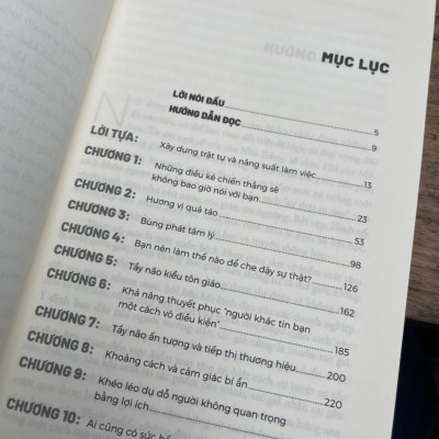 THUẬT TẨY NÃO - Nghệ Thuật Thao Túng Và Kiểm Soát Tâm Lý Đối Phương – Cao Đức – Thanh Vân dịch - Alphabooks -Nhà Xuất Bản Lao Động