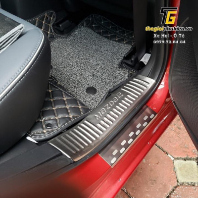 Bộ Ốp bậc cửa, Nẹp bước chân Mazda 2 2015-2021 – Mẫu INOX