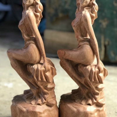 Tượng thiếu nữ nghệ thuật bằng gỗ hương đá kt cao 30cm