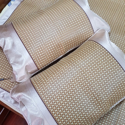 Chiếu lụa điều hòa cao cấp kích thước 1m8 x 2m nằm được 2 mặt (bao gồm túi đựng + 2 vỏ gối)