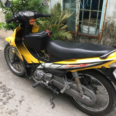 Thùng giữa Givi G10N kèm bát gắn cho xe Jupiter V, MX, Gravita