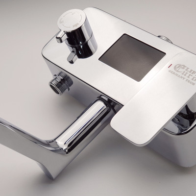 Bộ sen cây tắm đứng nóng lạnh, cảm biến nhiệt độ, màn hình LED Eurolife EL-S907 (Trắng bạc)