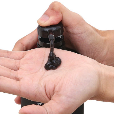 Dầu Gội Đầu Phục Hồi Tóc Chiết Xuất Than Tre Và Bùn Núi Lửa Pelican Shampoo (Chai 500ML)