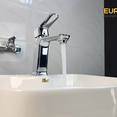 Vòi Lavabo nóng lạnh Đồng mạ Chrome Eurolife EL-8002 (Trắng bạc)
