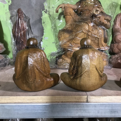 Tượng đạt ma sư tổ ngồi thiền bằng gỗ bách xanh thơm nức kt cao 15 