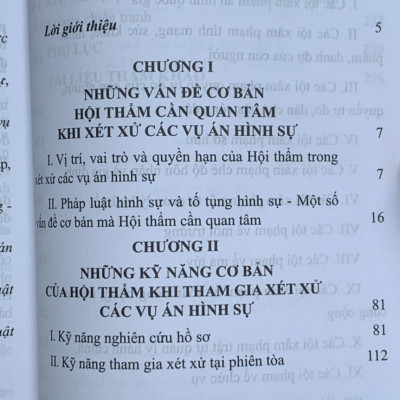 Kỹ năng nghiệp vụ hội thẩm dung trong xét xử các vụ án hình sự (Tái bản lần thứ nhất)