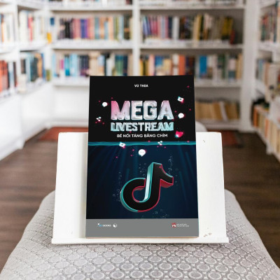 Sách - Mega Livestream - Bề Nổi Tảng Băng Chìm - AZ Việt Nam
