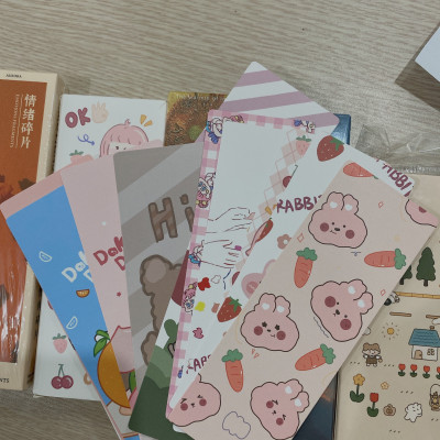 Sách AZ - Hai Mặt Của Gia Đình (Tặng Bookmark)