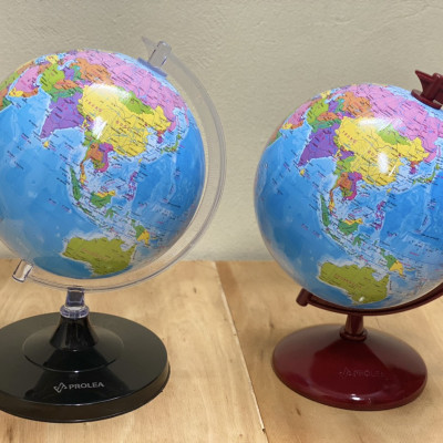 Quả cầu học sinh do Việt Nam sản xuất - Phi 17 ( Tặng kèm kính lúp)