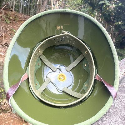 Mũ cối tàu lòng xanh cốt phíp, vải Gabadin tô châu, rơi va đạp không vỡ, tuyệt đối không ngấm nước, vải không phai