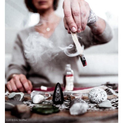 Sét 1 bó xô thơm đen và 1 thanh palo santo (black sage & palo santo)