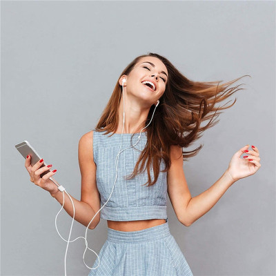 Cáp chia 2 đầu tai nghe và sạc cho iphone - miếng lót chuột