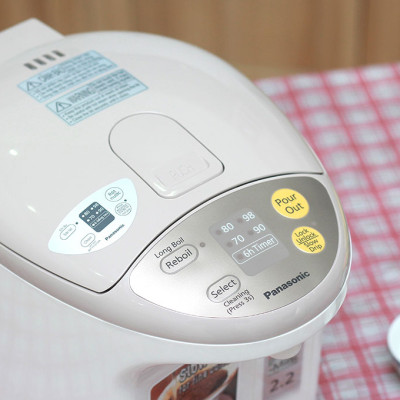 Bình Thủy Điện Panasonic NC-EG2200CSY - Xuất xứ Thái Lan - Dung tích 2.2L - Công suất 700W - Ruột bình phủ carbon hạt nổi - Chức năng hẹn giờ và tẩy cặn - Bảo Hành 12 Tháng - Hàng Chính Hãng