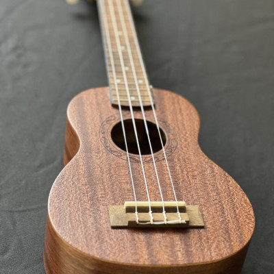 Đàn Ukulele soprano Vines UK21-30- Hàng nhập khẩu