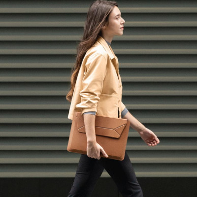 Túi Uniq Oslo Laptop Sleeve With Foldable Stand UP TO 14inch Hàng Chính Hãng