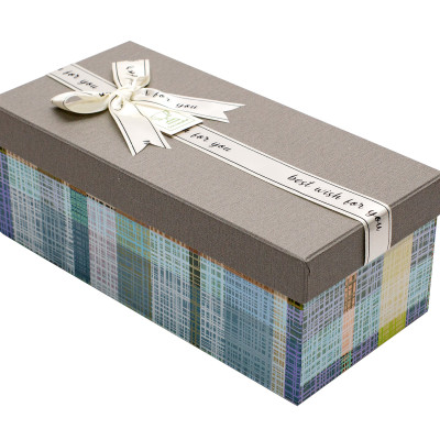 Hộp Quà Chữ Nhật Phượng Hoàng C222 - 28 x 13 x 11 cm - Giao mẫu ngẫu nhiên