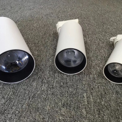 Đèn Rọi Ray GTC 20W - Trang trí cửa hàng, showroom