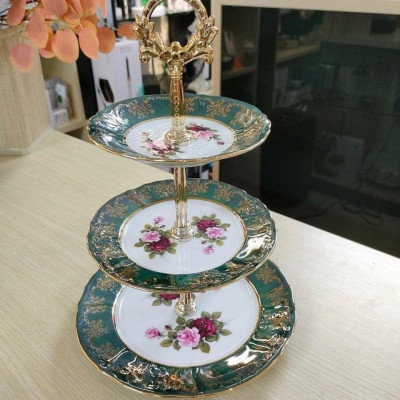 Kệ bánh 3 tầng Imperial hoàng gia viền vàng sang trọng. Hàng chính hãng