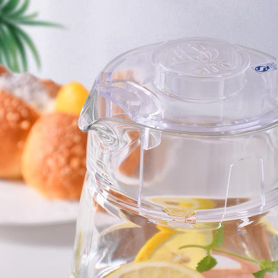 Bình thủy tinh đựng nước có nắp Luminarc Tivoli 1,6L - G2674, dùng máy rửa bát | Hàng chính hãng