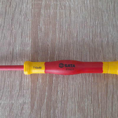 Tua vít nhỏ chính xác T10 * 50mm cách điện 1000V VDE SATA 63903
