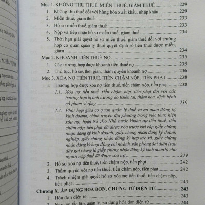 Sách Quy định chi tiết về Hóa Đơn, Chứng Từ theo Luật QUẢN LÝ THUẾ áp dụng trong các loại hình Doanh Nghiệp theo Nghị định số 70/2025/NĐ-CP (V2562T)