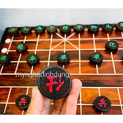 Bộ bàn cớ tướng bằng gỗ trắc đỏ đen kt 50×50×3cm + quân co tướng kt 4.0×1.5cm 