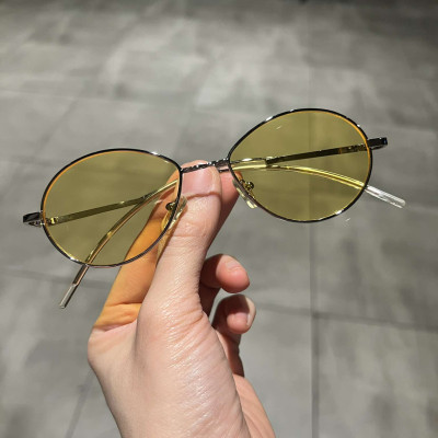 Kính mát thời trang form nhỏ phong cách retro