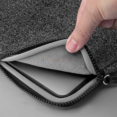 Túi chống sốc Laut Inflight Protective Sleeve for Macbook 13/16 inch - Hàng chính hãng